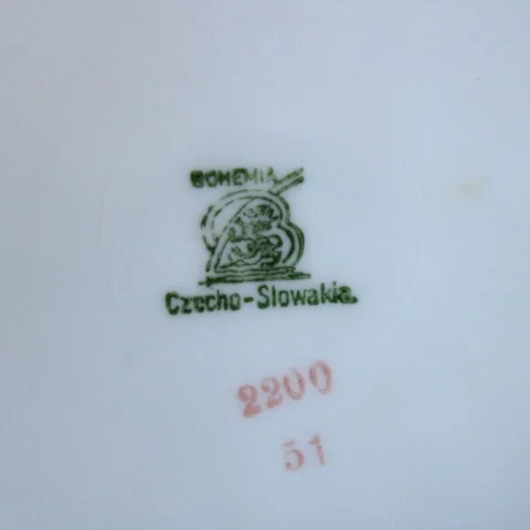 Vintage 1930s Plate, Bohemia Czechoslovakia 7" Bread or Luncheon Plate - Picture 7 of 10